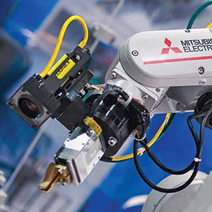 La planificación dinámica de rutas ayuda al éxito de los cobots en Hella Electronics La planificación dinámica de rutas ayuda al éxito de los cobots en Hella Electronics