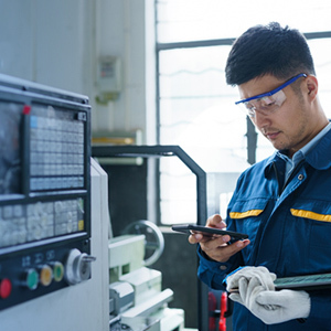Monitoreo CNC 24/7 en la palma de su mano Monitoreo CNC 24/7 en la palma de su mano